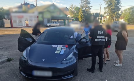 10 тисяч доларів за інвалідність та відстрочку від мобілізації: поліцейські викрили чергову схему