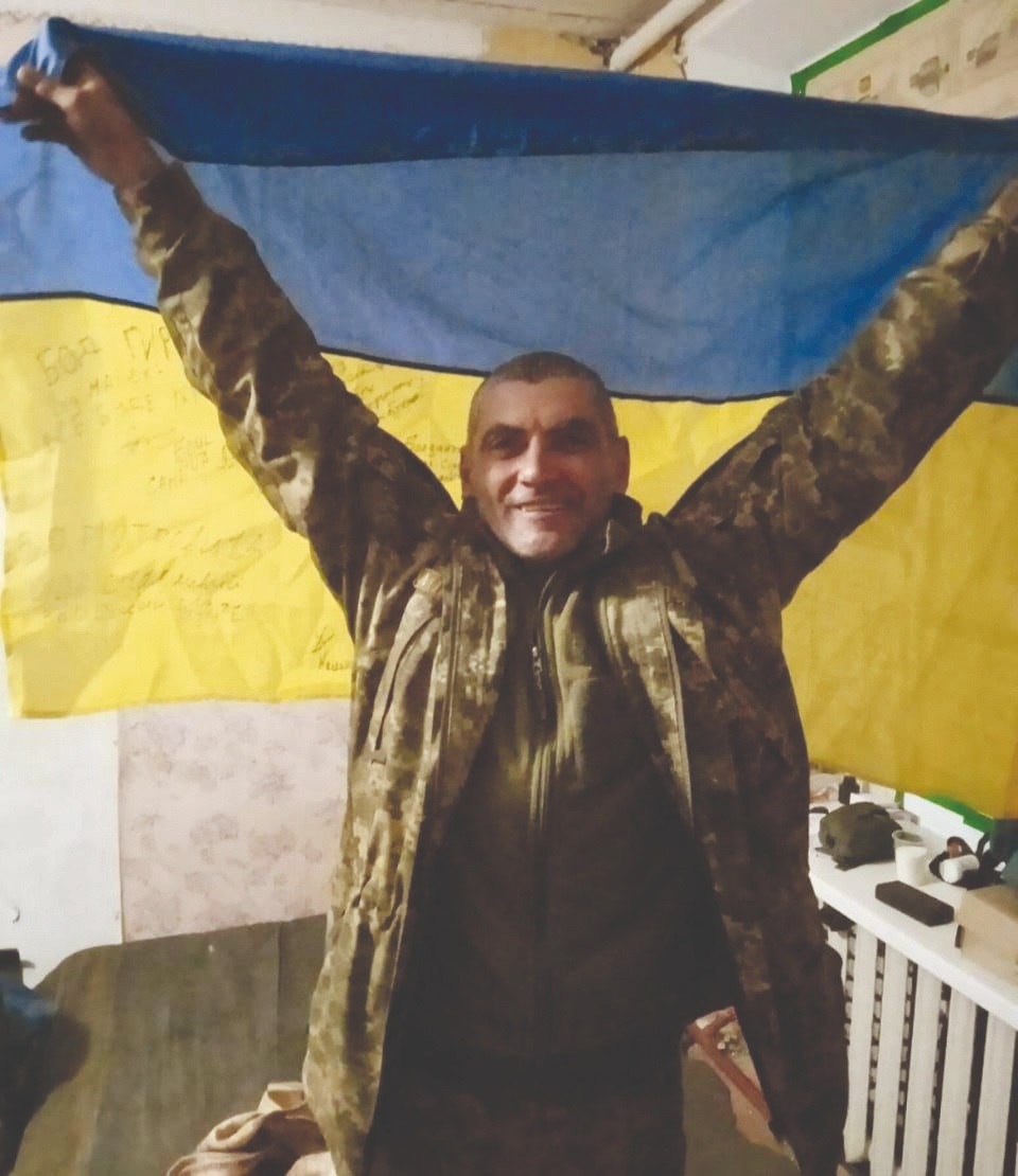 Едуард Самсонович під час служби в ЗСУ.