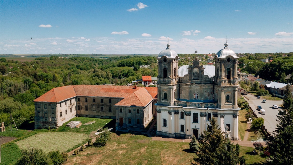 Перлина Городенківської громади вабить туристів із різних куточків світу