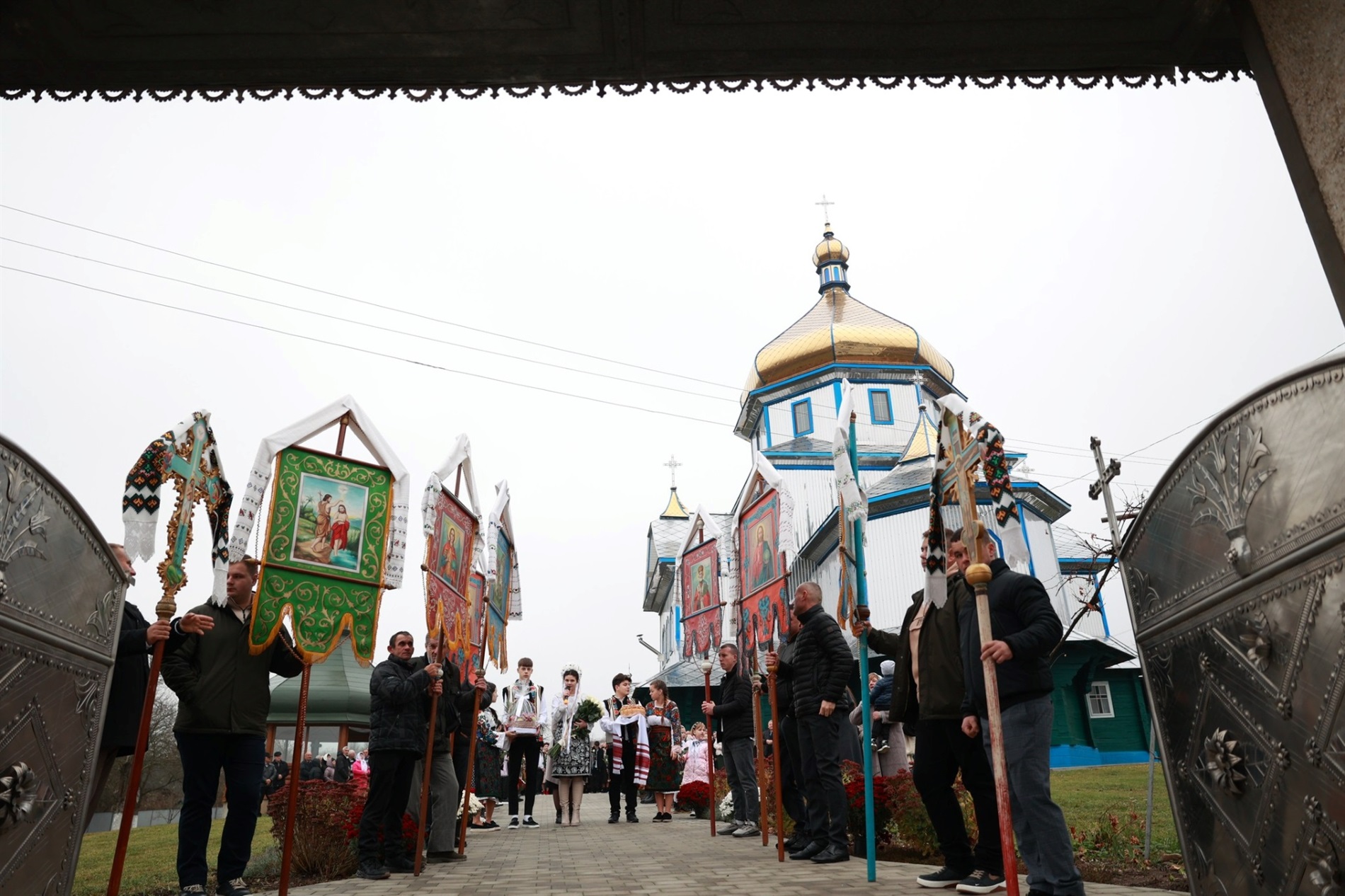 У селі Драчинці відбулось архієрейське богослужіння з нагоди престольного свята
