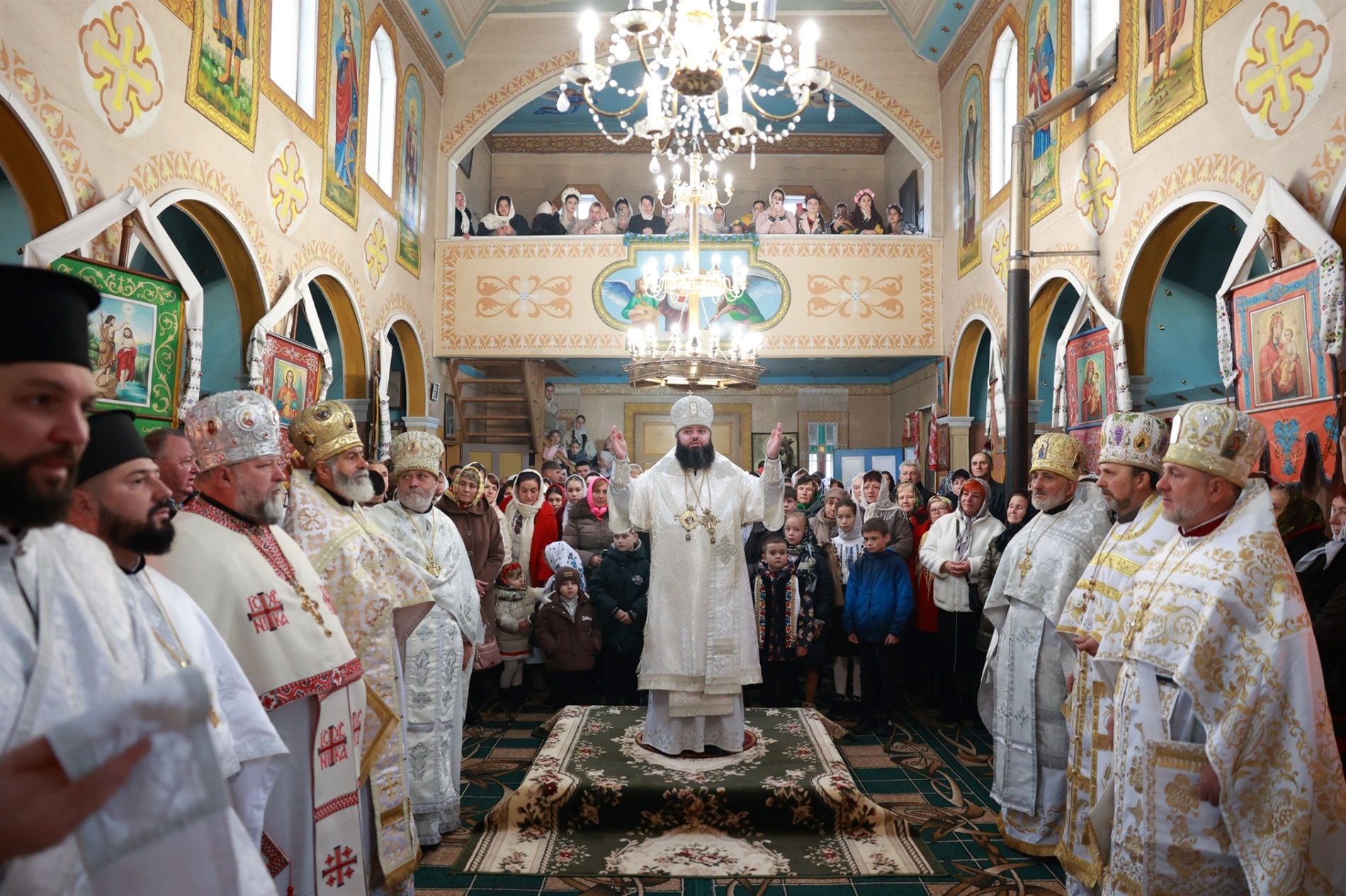 У селі Драчинці відбулось архієрейське богослужіння з нагоди престольного свята