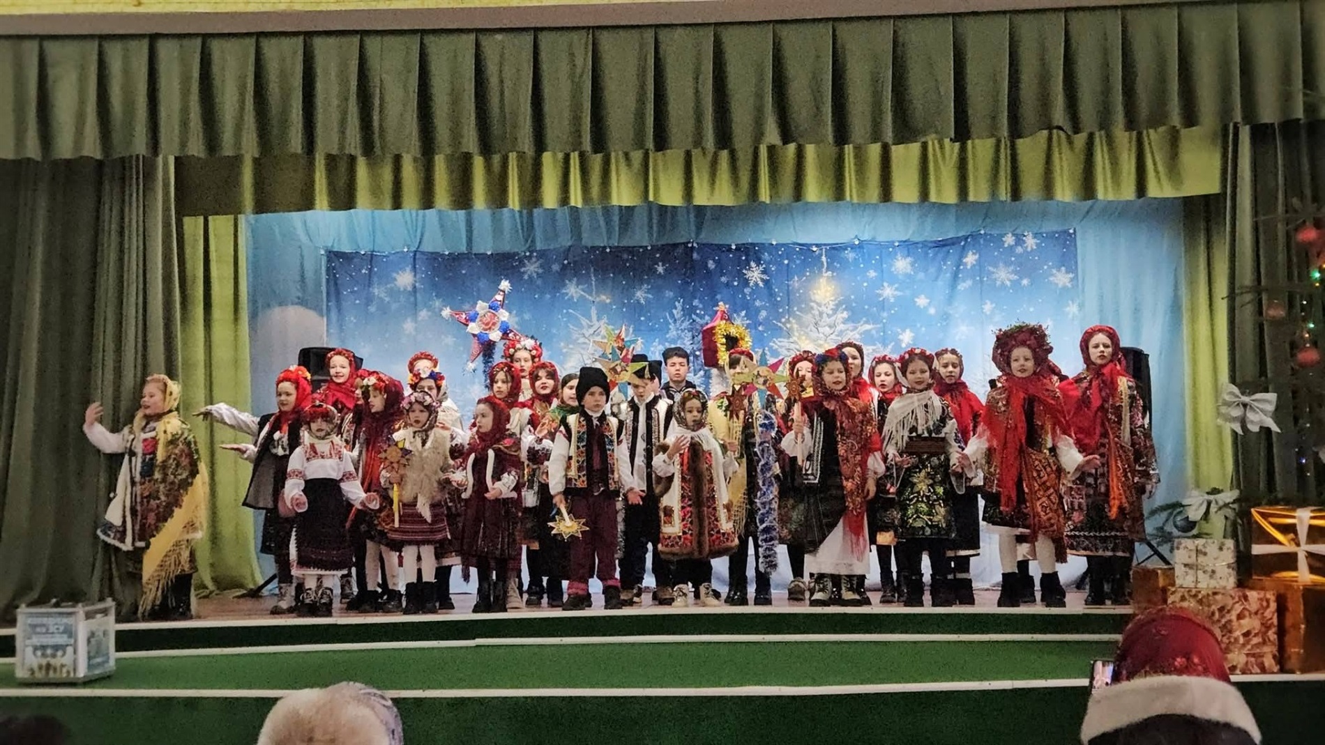 У Брусницькій громаді колядували і зібрали понад 60 тисяч гривень на ЗСУ