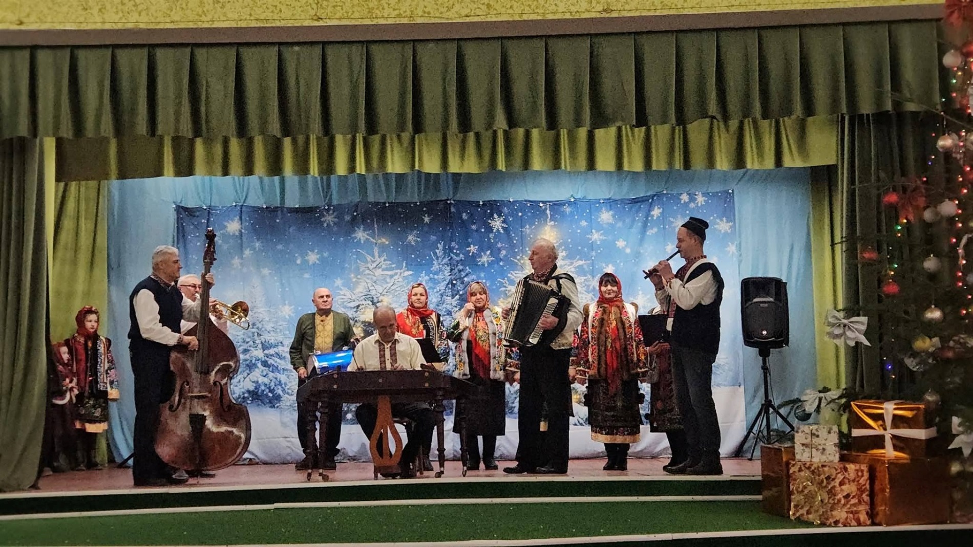 У Брусницькій громаді колядували і зібрали понад 60 тисяч гривень на ЗСУ