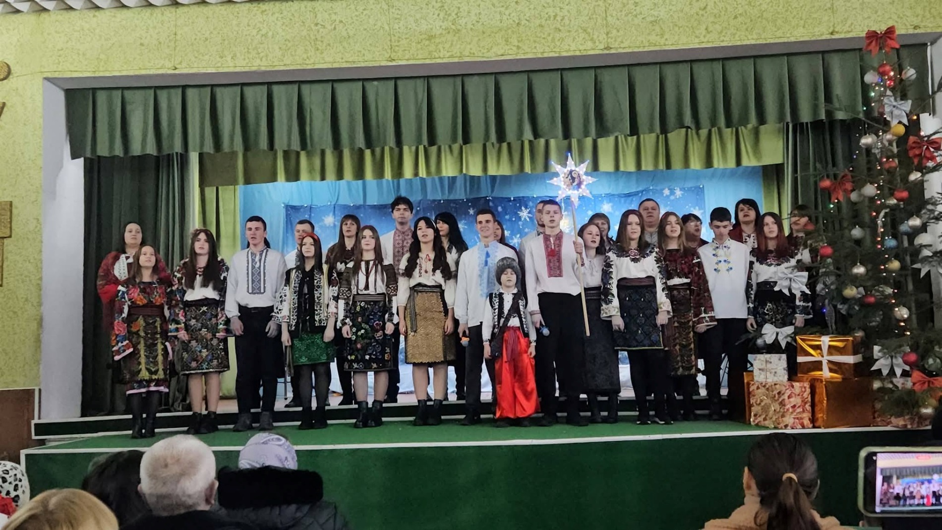 У Брусницькій громаді колядували і зібрали понад 60 тисяч гривень на ЗСУ