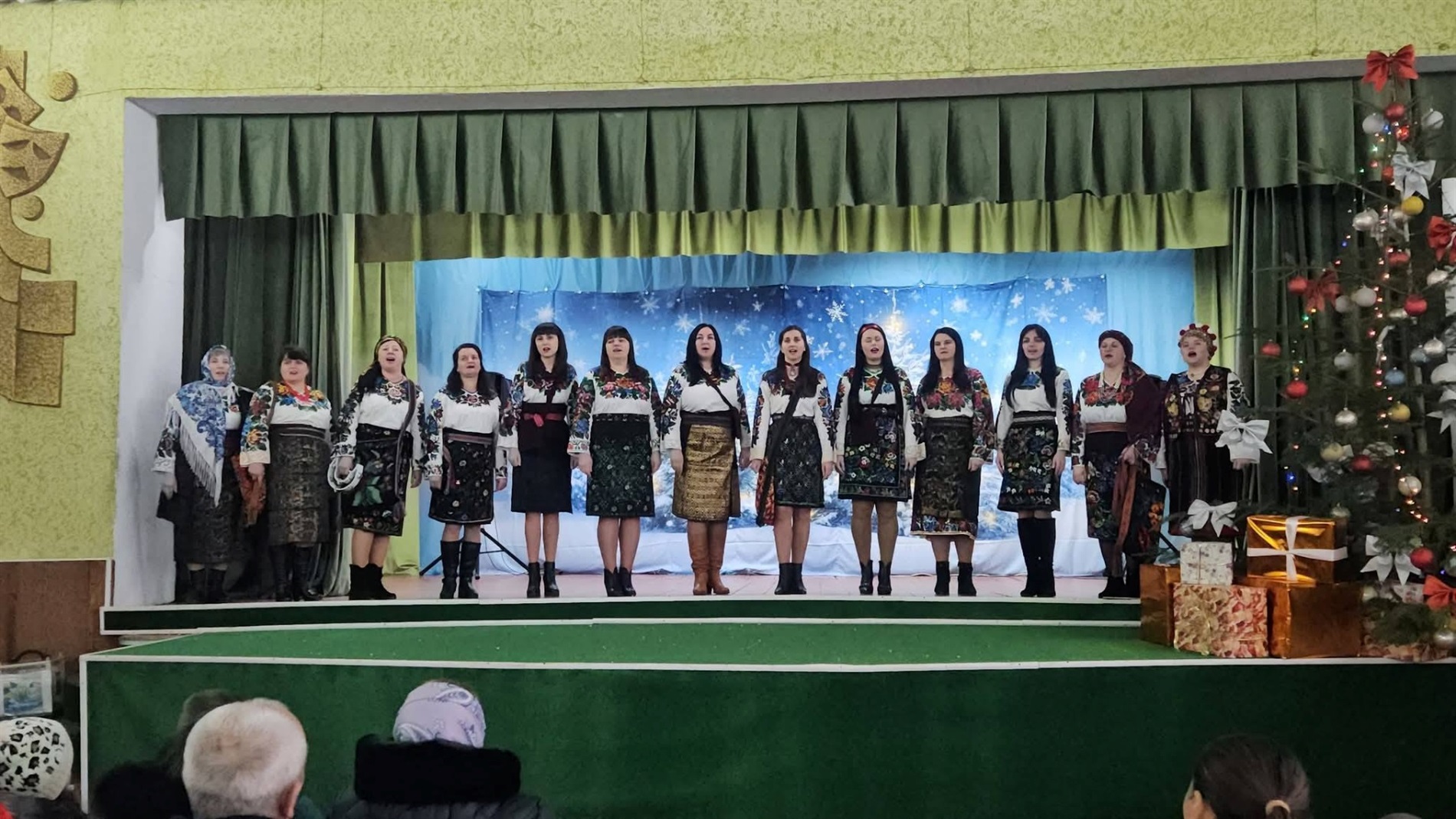 У Брусницькій громаді колядували і зібрали понад 60 тисяч гривень на ЗСУ