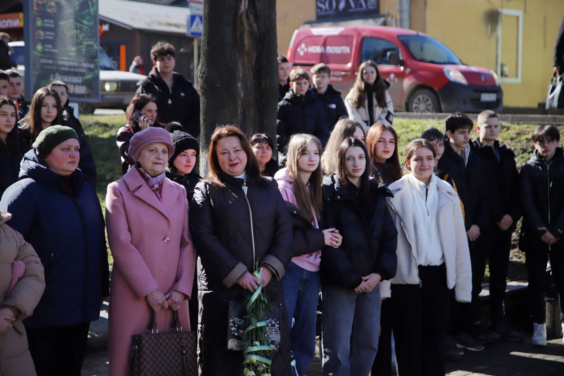 У Кіцмані вшанували видатного земляка: Володимирові Івасюку виповнилося б 77 років