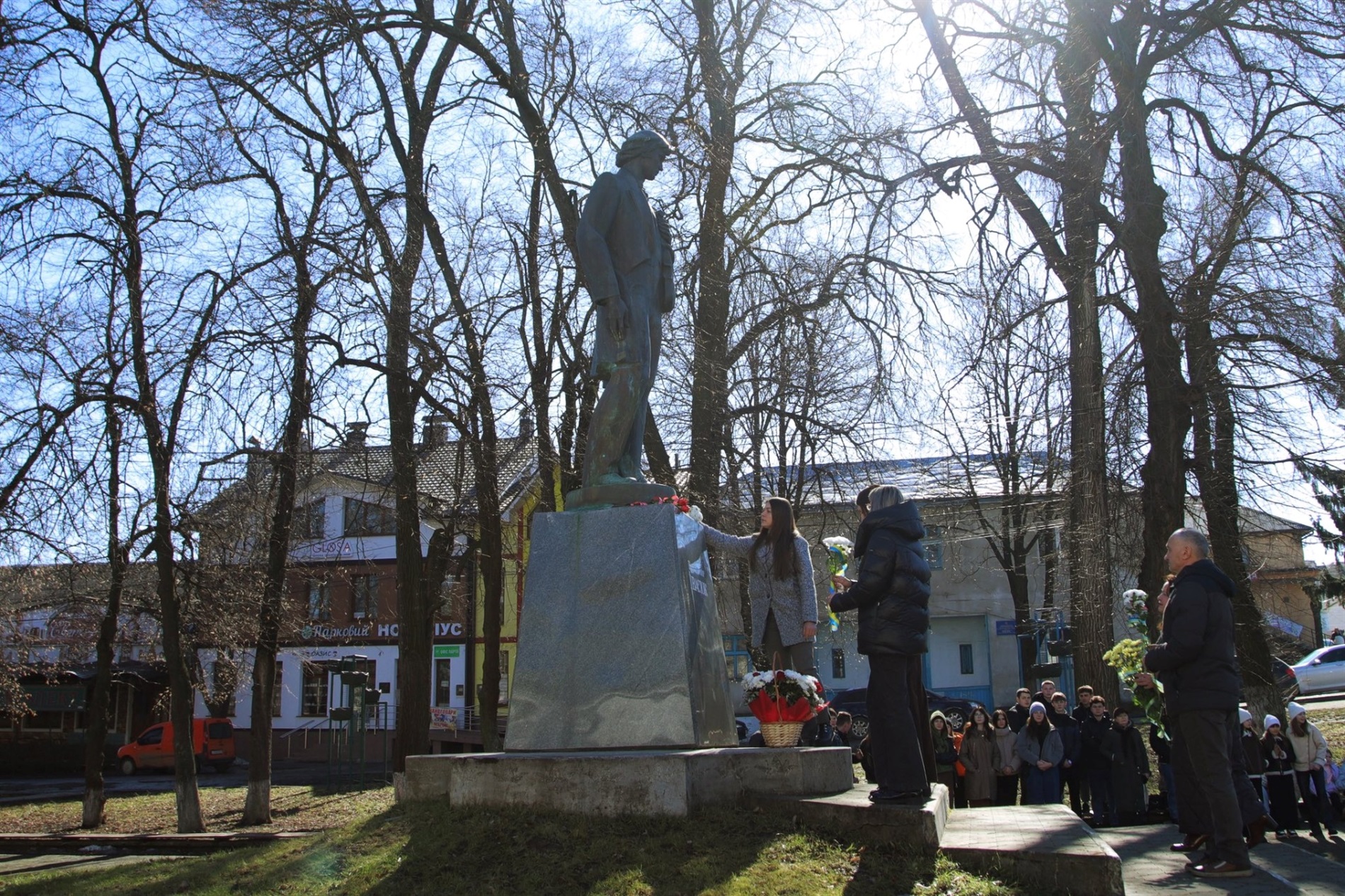 У Кіцмані вшанували видатного земляка: Володимирові Івасюку виповнилося б 77 років